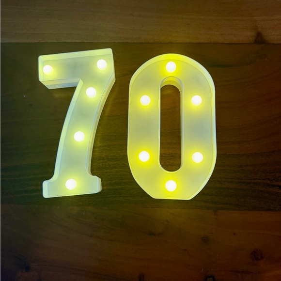 LED Light Up Number 70 Sign - White with warm gold lights - Picture 2 of 3